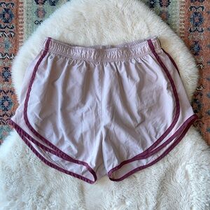 Nike dri-fit running shorts mauve lavender burgundy athletic athleisure medium